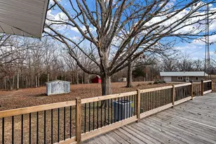 2803 Hwy J, Bourbon, MO 65441 - Photo 35