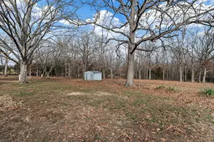 2803 Hwy J, Bourbon, MO 65441 - Photo 39