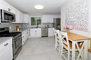 7 Barbre Ct, Saint Louis, MO 63119 - Photo 11