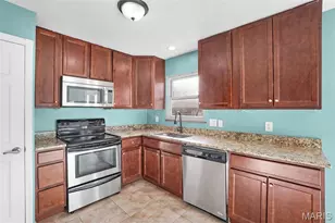 300 Mill Pond Dr, O'Fallon, MO 63366 - Photo 11