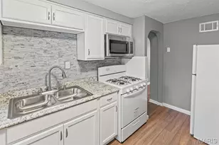 2005 N Hanley Rd, Hanley Hills, MO 63114 - Photo 25