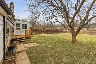 2005 N Hanley Rd, Hanley Hills, MO 63114 - Photo 5