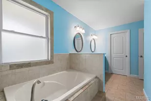 603 Rue Montand Dr, Ballwin, MO 63011 - Photo 35