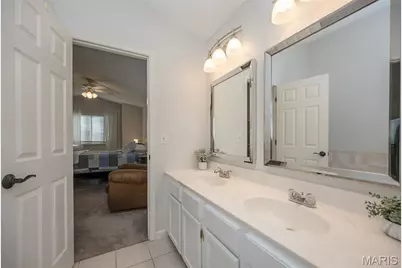 1337 Stone Run Drive, Ballwin, MO 63021 - Photo 31