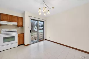 1276 Stephenridge Dr, Saint Charles, MO 63304 - Photo 13