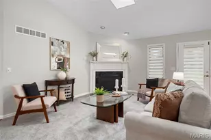 807 Briarwood Ct, Lake Saint Louis, MO 63367 - Photo 5