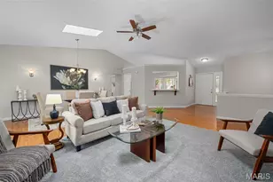 807 Briarwood Ct, Lake Saint Louis, MO 63367 - Photo 7