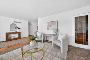 5122 Towne South Rd, Saint Louis, MO 63128 - Photo 9