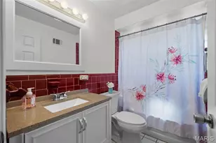 3641 Park Crest Dr, Mehlville, MO 63125 - Photo 15