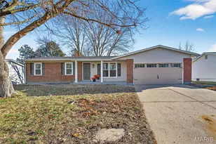 1110 Cypress Dr, Saint Charles, MO 63366 - Photo 3