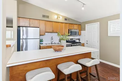 1001 Coffey Court, Saint Louis, MO 63126 - Photo 7