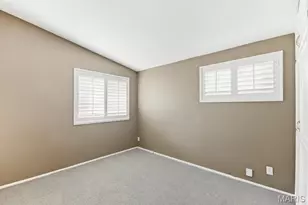 1001 Coffey Ct, Saint Louis, MO 63126 - Photo 13