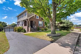 7826 Grove Ave, Saint Louis, MO 63119 - Photo 1