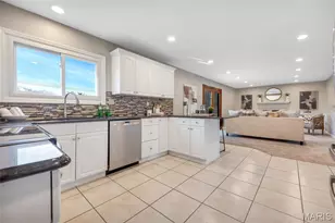 242 Aspen Trail Dr, Ballwin, MO 63011 - Photo 27