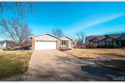 1003 Fernwood Trail Court, Florissant, MO 63031 - Photo 3