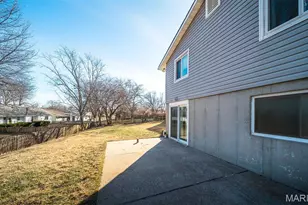 1003 Fernwood Trail Ct, Florissant, MO 63031 - Photo 9