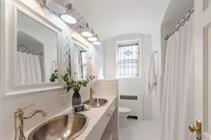 7520 Oxford Dr, Clayton, MO 63105 - Photo 11