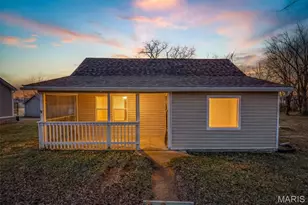 20 W Springfield Rd, Saint Clair, MO 63077 - Photo 1