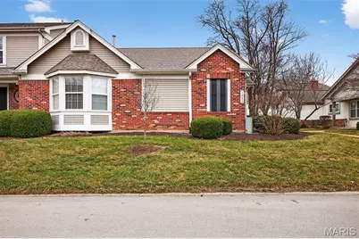 1925 Dewitt Ridge Drive, Chesterfield, MO 63017 - Photo 3