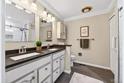 1925 Dewitt Ridge Drive, Chesterfield, MO 63017 - Photo 39