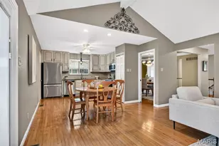 1925 Dewitt Ridge Dr, Chesterfield, MO 63017 - Photo 25