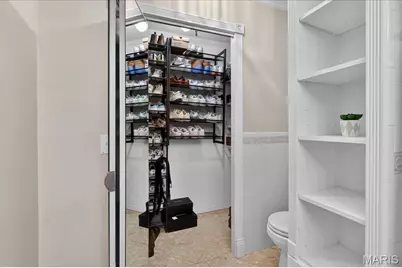 13290 Kenroyal Drive, Saint Louis, MO 63131 - Photo 27