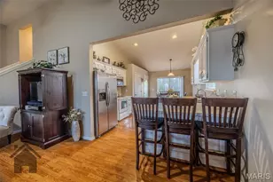 1402 Raspberry Dr, Lebanon, MO 65536 - Photo 9