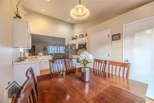 1402 Raspberry Dr, Lebanon, MO 65536 - Photo 17