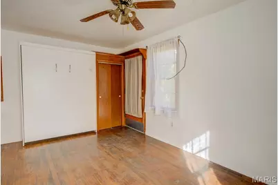 7647 Genesta Street, Saint Louis, MO 63123 - Photo 9