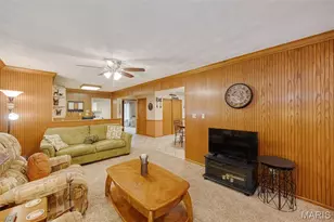 4517 Coyle Ct, Unincorporated, MO 63128 - Photo 15