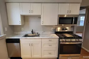 443 Erber Dr, Kirkwood, MO 63122 - Photo 7