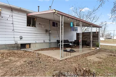 702 1st Street, Warrenton, MO 63383 - Photo 11