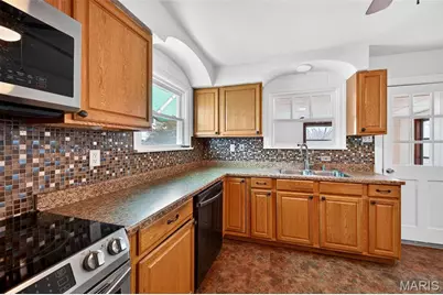 3716 Bobring Avenue, Saint Louis, MO 63125 - Photo 9