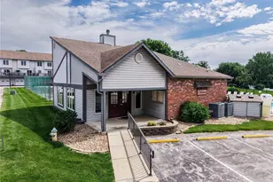 4207 Sherman Park Dr, Saint Charles, MO 63303 - Photo 5