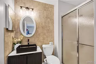 8616 Glenmont Ct Ct, Affton, MO 63123 - Photo 13