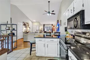 8616 Glenmont Ct Ct, Affton, MO 63123 - Photo 5