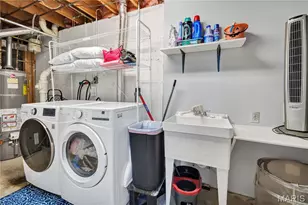 8616 Glenmont Ct Ct, Affton, MO 63123 - Photo 23