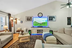 8616 Glenmont Ct Ct, Affton, MO 63123 - Photo 7