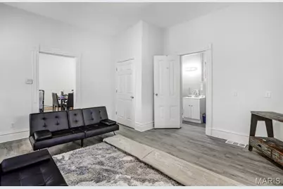 4248 Norfolk Avenue, Saint Louis, MO 63110 - Photo 9