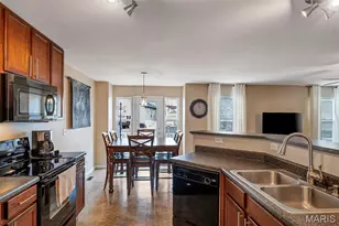 643 Country Heights Dr, Lake Saint Louis, MO 63367 - Photo 15