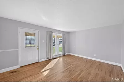 18 Derby Lane, Saint Peters, MO 63376 - Photo 3