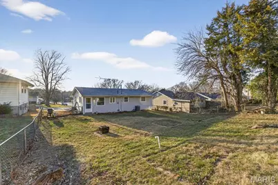 2534 Leonard Drive, Saint Charles, MO 63301 - Photo 19