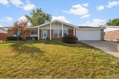 2838 Flintwood Drive, Saint Louis, MO 63129 - Photo 3