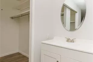 585 Coeur de Royale Dr, Creve Coeur, MO 63141 - Photo 23