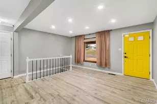 5439 Valleyside Ln, Saint Louis, MO 63128 - Photo 5
