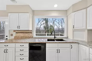 49 Oak Springs Ct, Saint Charles, MO 63304 - Photo 7