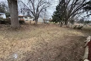 725 Hazelvalley Dr, Hazelwood, MO 63042 - Photo 41