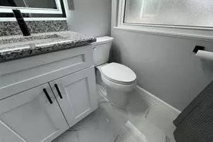 725 Hazelvalley Dr, Hazelwood, MO 63042 - Photo 17