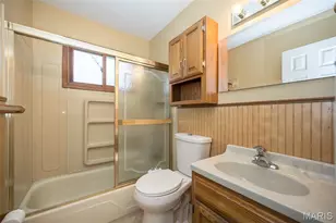 2082 Marrisa Dr, Florissant, MO 63031 - Photo 17