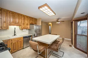 2082 Marrisa Dr, Florissant, MO 63031 - Photo 15